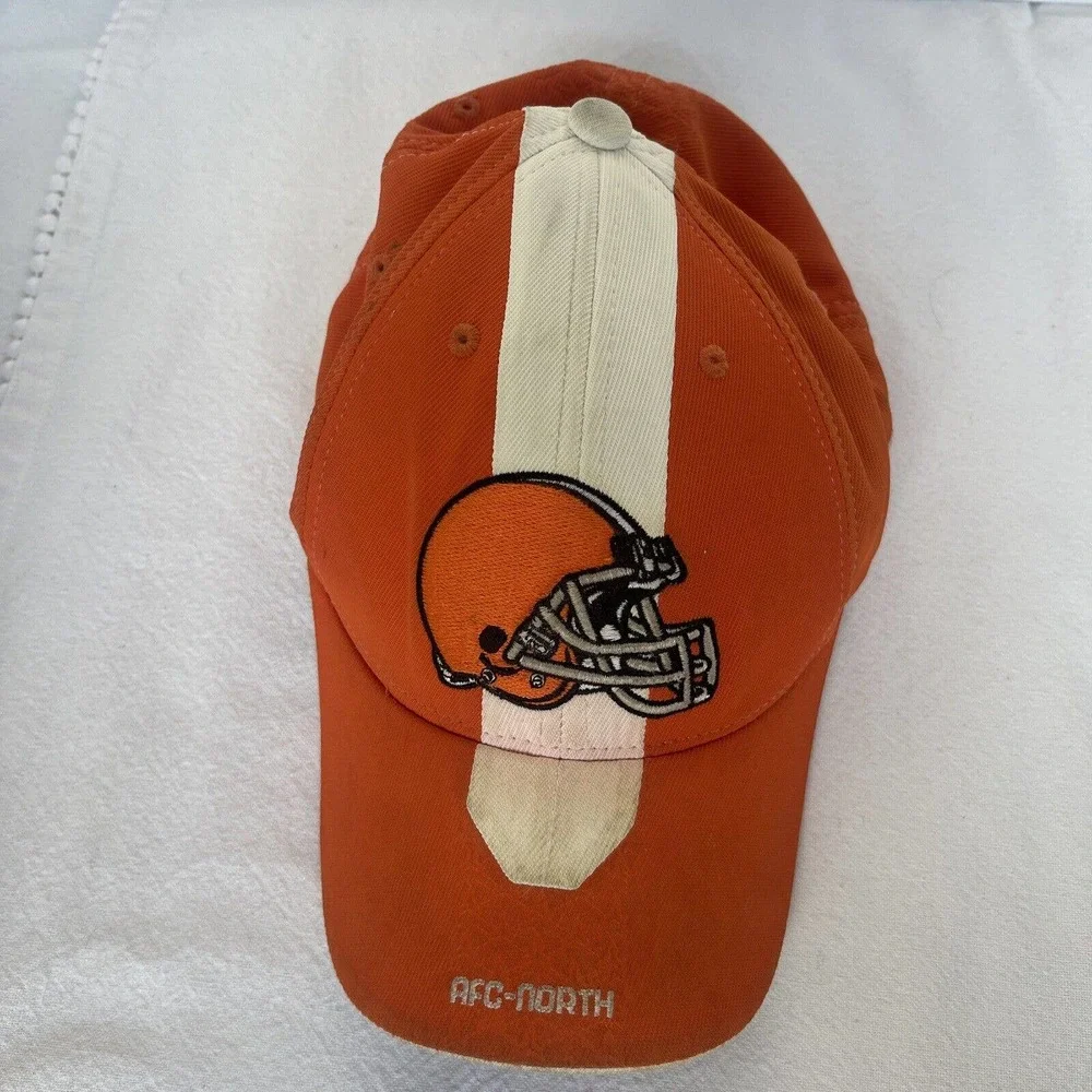 Reebok Cleveland Browns hat Cap White Stripe Orange Elastic Fit Tire Tracks